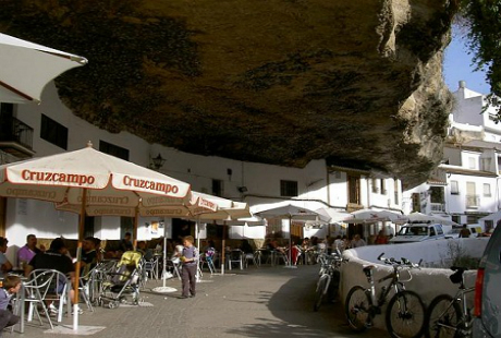 Thị trấn Setenil de Las Bodegas, Tây Ban Nha