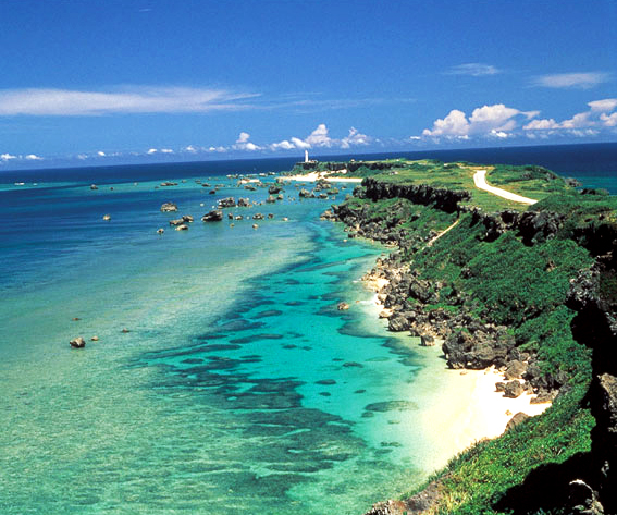 Đảo Okinawa l&atilde;ng mạn v&agrave; thơ mộng