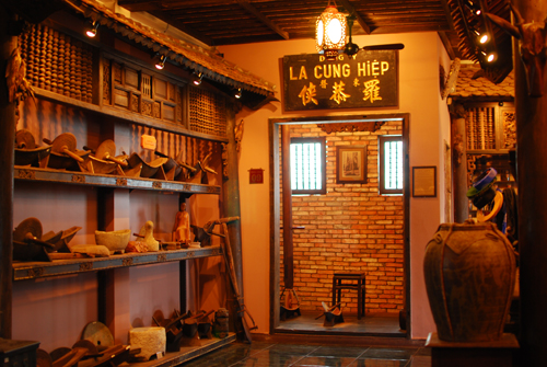 http://www.dulichvietnam.com.vn/data/bao-tang-y-hoc-co-truyen.jpg