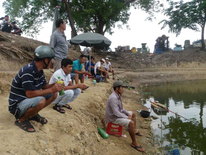 C&acirc;u c&aacute; nghĩa địa ở S&agrave;i G&ograve;n3