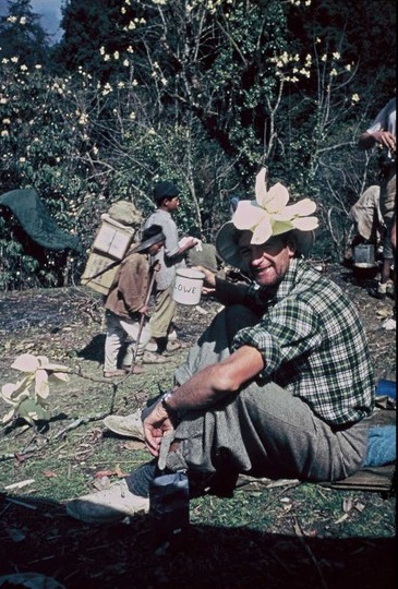 Ch&ugrave;m ảnh lịch sử của người đầu ti&ecirc;n chinh phục Everest