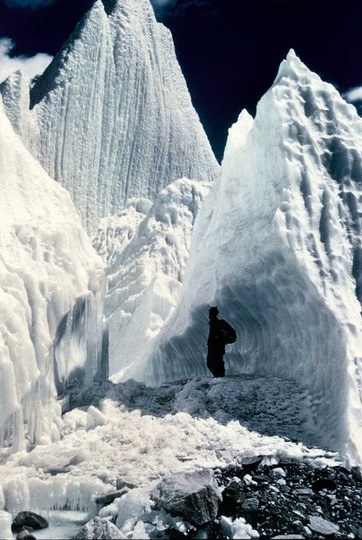 Ch&ugrave;m ảnh lịch sử của người đầu ti&ecirc;n chinh phục Everest