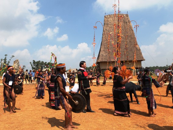 D&acirc;n tộc thiểu số