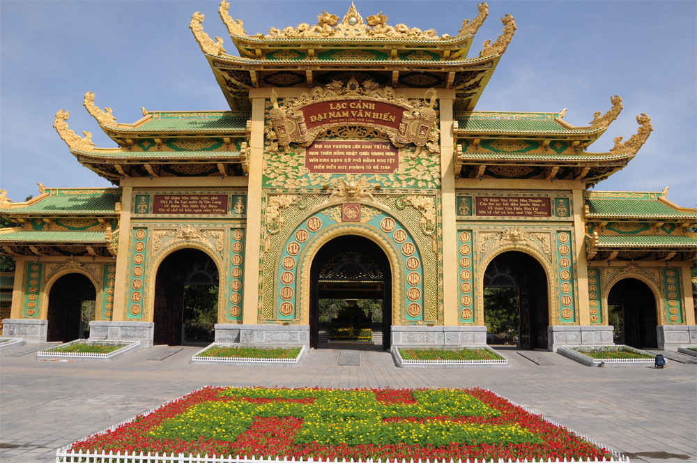 Đền d&aacute;t v&agrave;ng ở B&igrave;nh Dương mở cửa miễn ph&iacute;