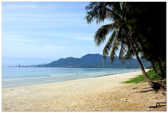 Hoang sơ b&atilde;i biển Dốc Lết Kh&aacute;nh H&ograve;a