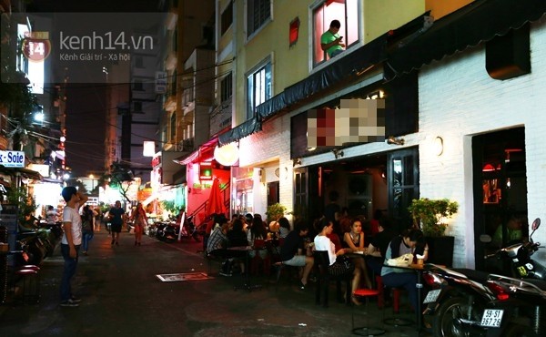 Hẻm th&acirc;u đ&ecirc;m2