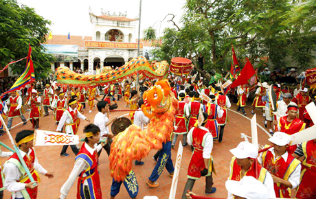 Lễ hội Đ&igrave;nh Quan Lạn, Quảng Ninh