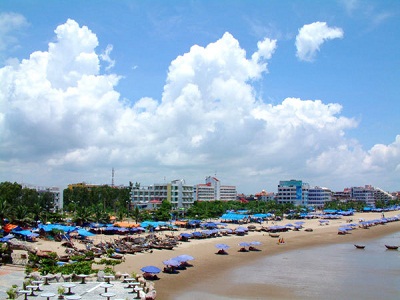 Toàn cảnh bãi biển Sầm Sơn