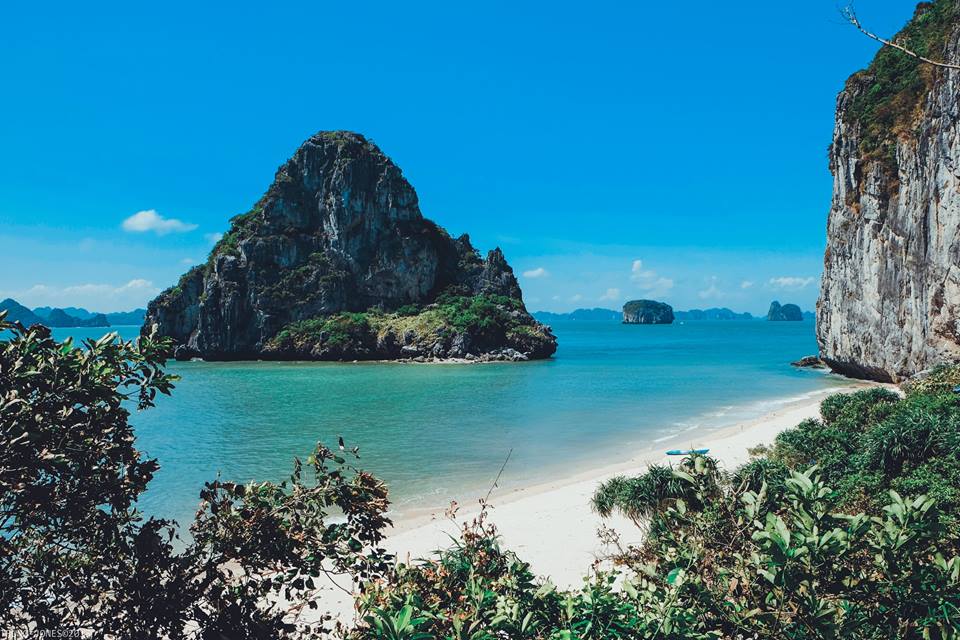 Đảo Mắt Rồng Hạ Long Đảo Mắt Rồng Hạ Long