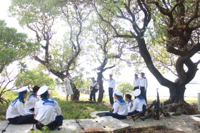 Văn h&oacute;a biển đảo