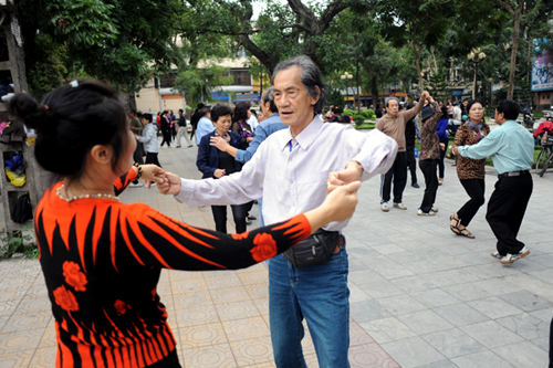 H&agrave; Nội: Điểm sinh hoạt văn ho&aacute; miễn ph&iacute; ngo&agrave;i trời