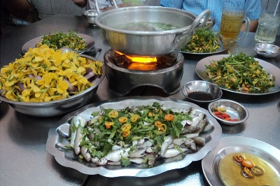 Lẩu c&aacute; linh - M&oacute;n ngon miền T&acirc;y