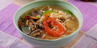 Món canh mì sợi nổi tiếng tại Nagasaki Món canh mì sợi nổi tiếng tại Nagasaki