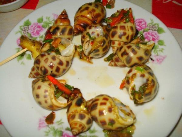 Món ốc ngon miền Trung: Ốc hương nướng