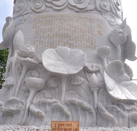 Tượng bồ t&aacute;t lớn nhất Việt Nam