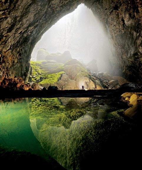 Cảnh bên trong hang Sơn Đoòng Canh ben trong hang Son Doong