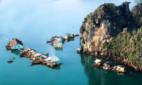 L&agrave;ng ch&agrave;i Cửa Vạn