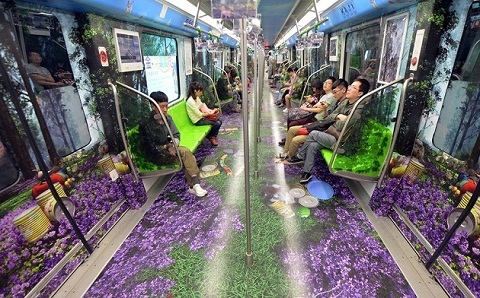 Tàu điện ngầm vẽ tranh 3D