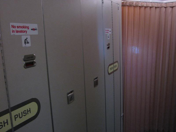 Bí mật trên máy bay2