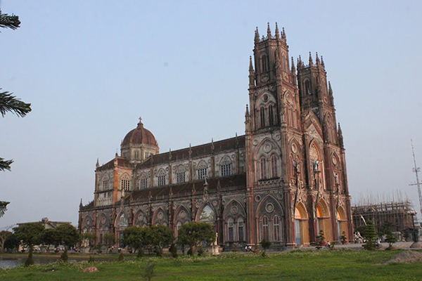 Đền th&aacute;nh Ki&ecirc;n Lao