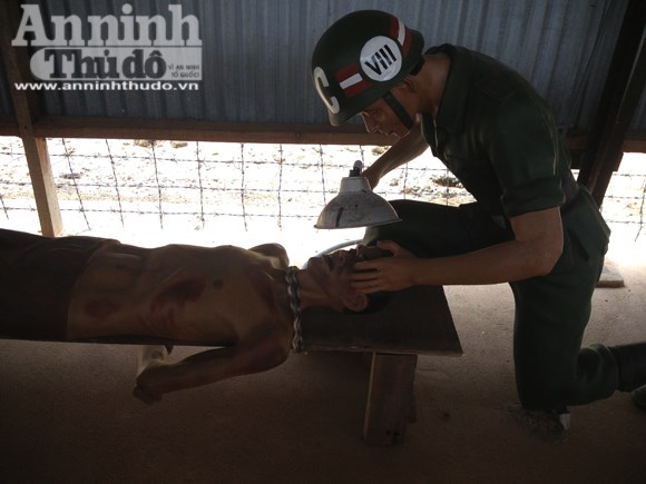 Những kiểu tra tấn man rợ nhất tại nh&agrave; t&ugrave; Ph&uacute; Quốc