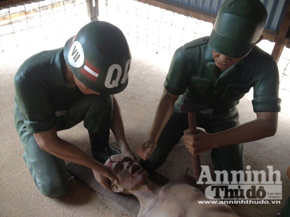 Những kiểu tra tấn man rợ nhất tại nh&agrave; t&ugrave; Ph&uacute; Quốc