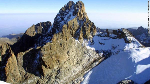 Chinh phục 7 đỉnh n&uacute;i h&ugrave;ng vĩ nhất ch&acirc;u Phi