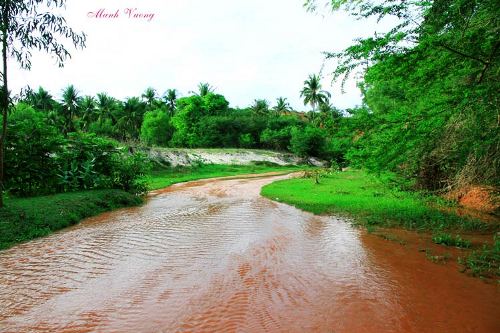 Ngất ngay trước nhan sac do cua suoi tien mui ne
