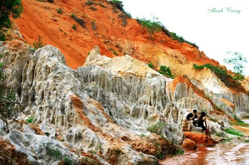 Ngất ngay trước nhan sac do cua suoi tien mui ne