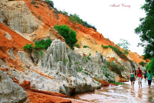 Ngất ngay trước nhan sac do cua suoi tien mui ne