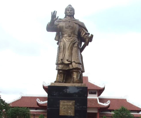 Tượng đài vua Quang Trung hiện nay