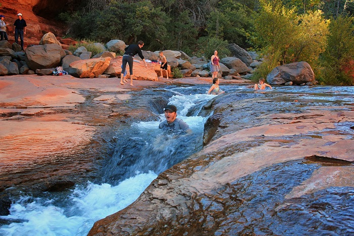 Công viên tiểu bang Slide Rock hứa hẹn mang đến trải nghiệm du lịch nên thử ở Sedona dành cho du khách