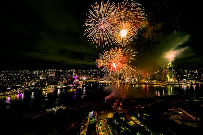 Địa điểm đi chơi Tết ở TP HCM - Tọa độ bắn pháo hoa