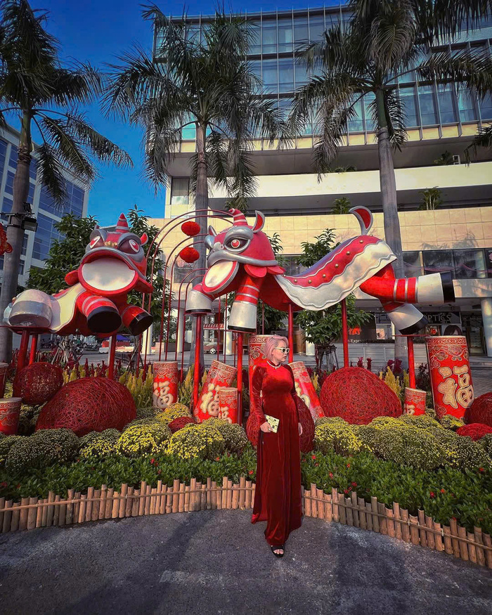 Khu vui chơi mở cửa xuyên Tết ở TP HCM - Hội hoa xuân Phú Mỹ Hưng 2025