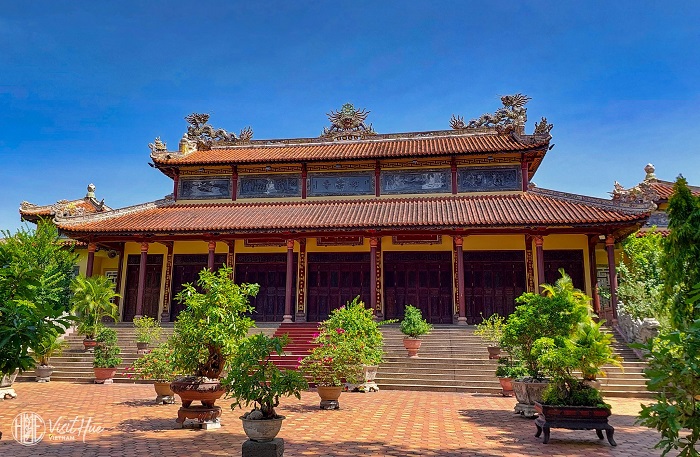 Chùa Từ Đàm cũng là địa điểm du xuân ở Huế