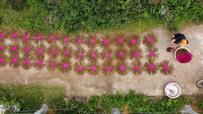 Hình ảnh quen thuộc khi đặt chân tới Làng hương Quán Hương Quảng Nam