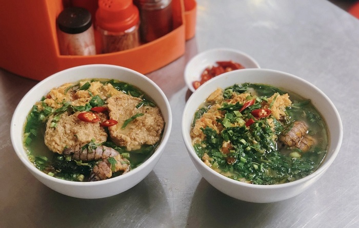 Quán bánh đa cua ngon tại Hải Phòng này đã tồn tại hàng chục năm