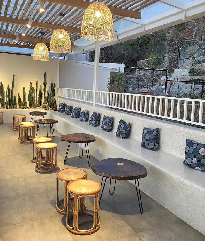 Lightroom Coffee Studio - cafe view biển Vũng Tàu