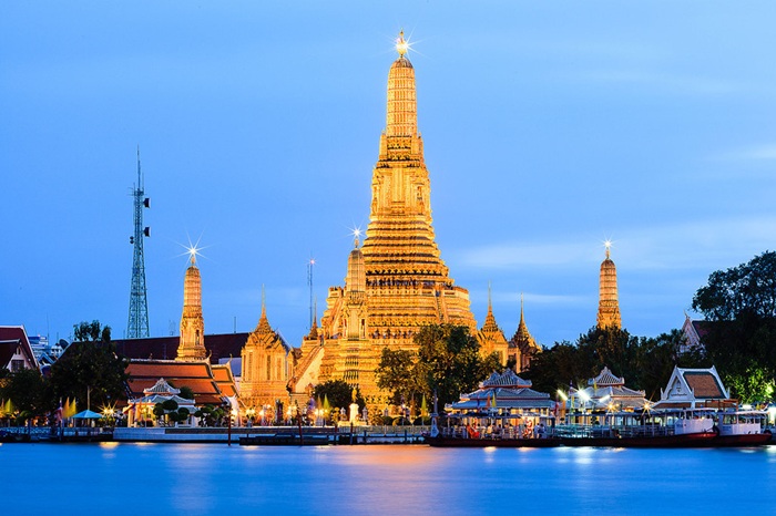 Chùa Wat Arun tại Bangkok thu hút nhiều khách du lịch tham quan. Ảnh: Internet