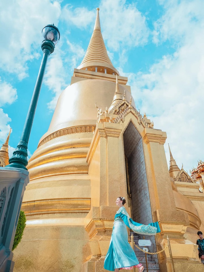 Chùa Wat Phra Kaew là một trong những địa điểm hành hương ở Bangkok mà bạn nên ghé thăm