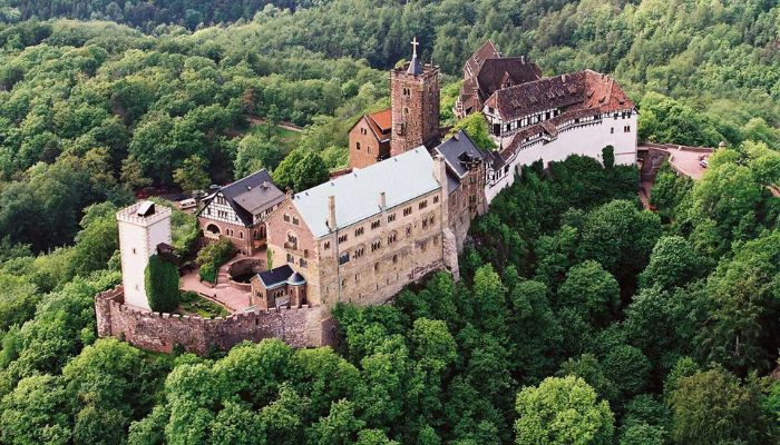 wartburg-lau-dai-o-duc-gan-lien-voi-martin-luther