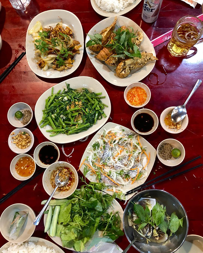 Quán Ra Khơi - Nhà hàng mở xuyên tết ở Phú Quốc