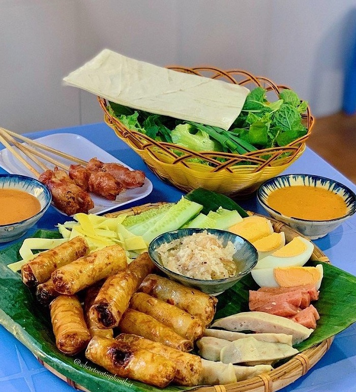 Chả cuốn cá trích ở Quán ăn ngon tại Mũi Né