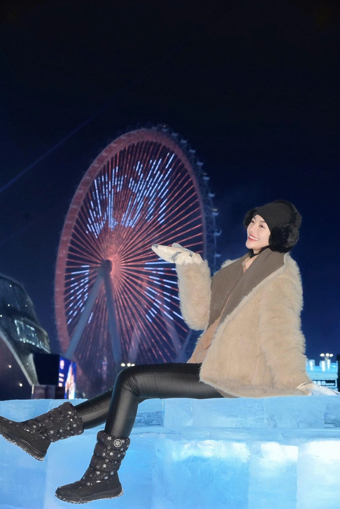 Kiều Loan check-in tại lễ hội Băng Đăng