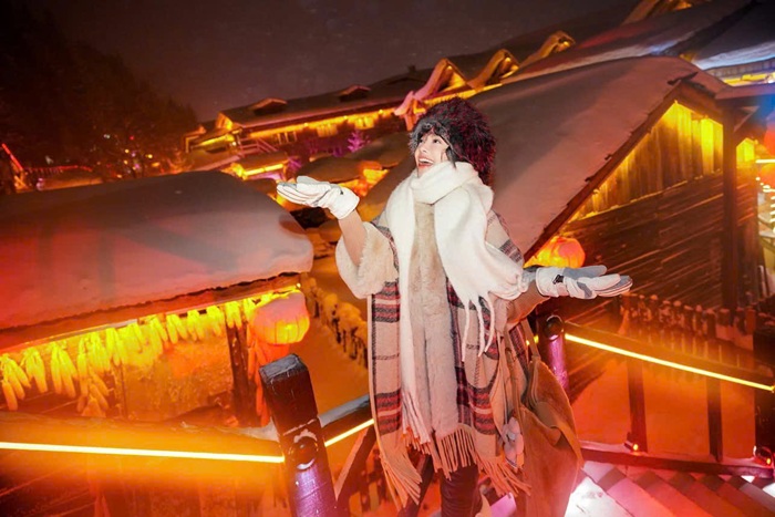 Á hậu Kiều Loan và loạt ảnh tại làng Tuyết Hương