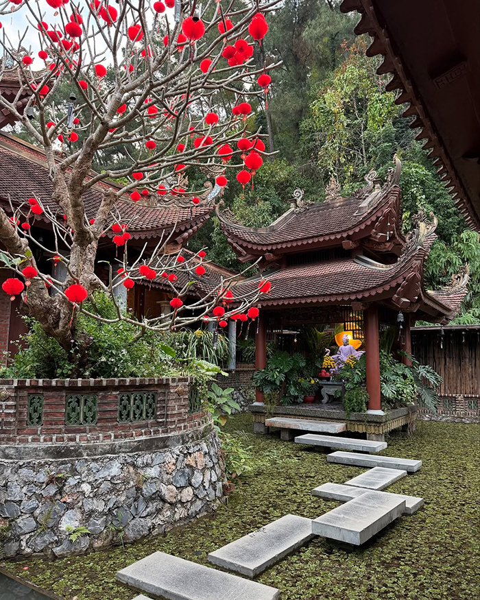 Đền Trần Thương thu hút du khách khi ghé thăm Hà Nam