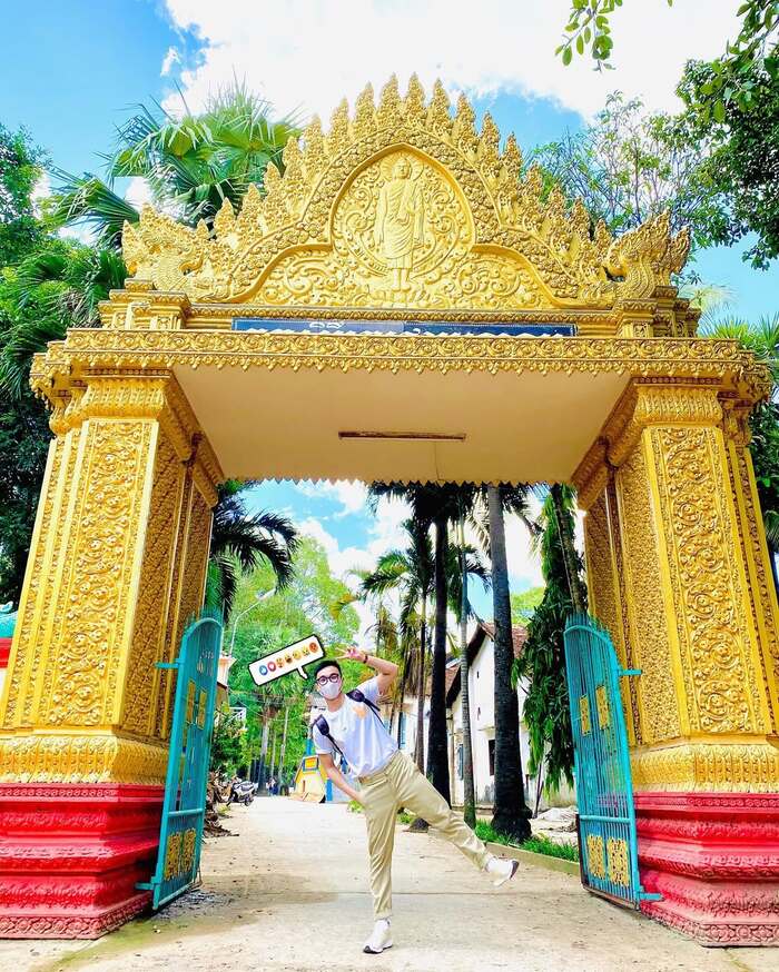 Chùa Dơi Sóc Trăng là một quần thể kiến trúc tiêu biểu cho văn hóa tín ngưỡng của người Khmer