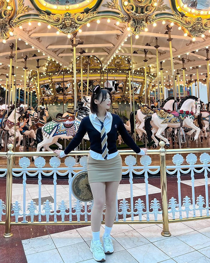 Giá vé vào công viên Lotte World Hàn Quốc