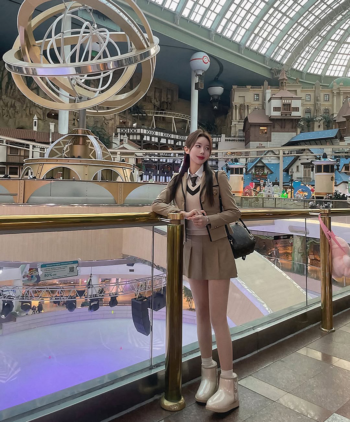 Hệ thống trò chơi đa dạng tại công viên Lotte World Hàn Quốc