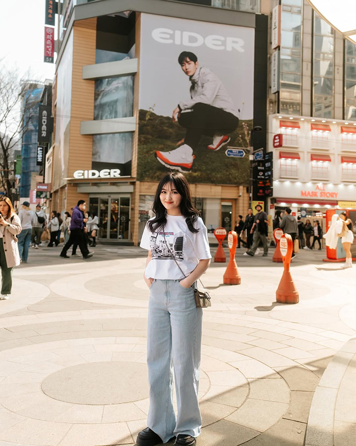 Khám phá quần áo nội địa tại khu phố Myeongdong Hàn Quốc